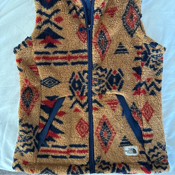 North Face Campshire Vest 2.0 Womens Small Southwest Aztec Sherpa Fleece - Picture 2 of 4